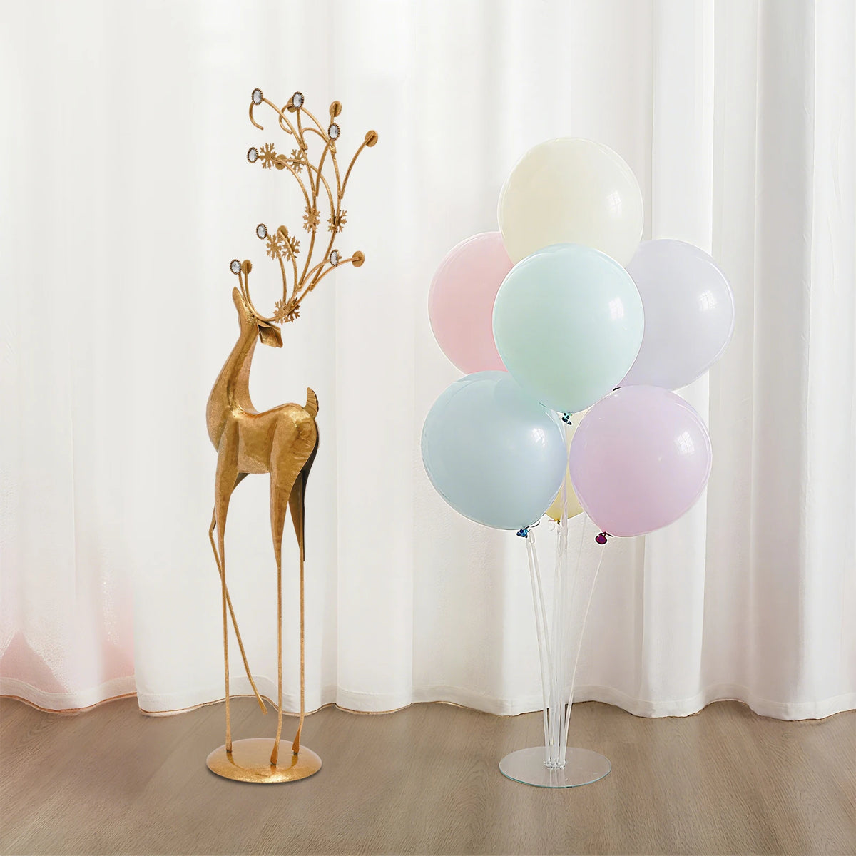 Retro Metal Deer Statue For Elegant Indoor Holiday Decor