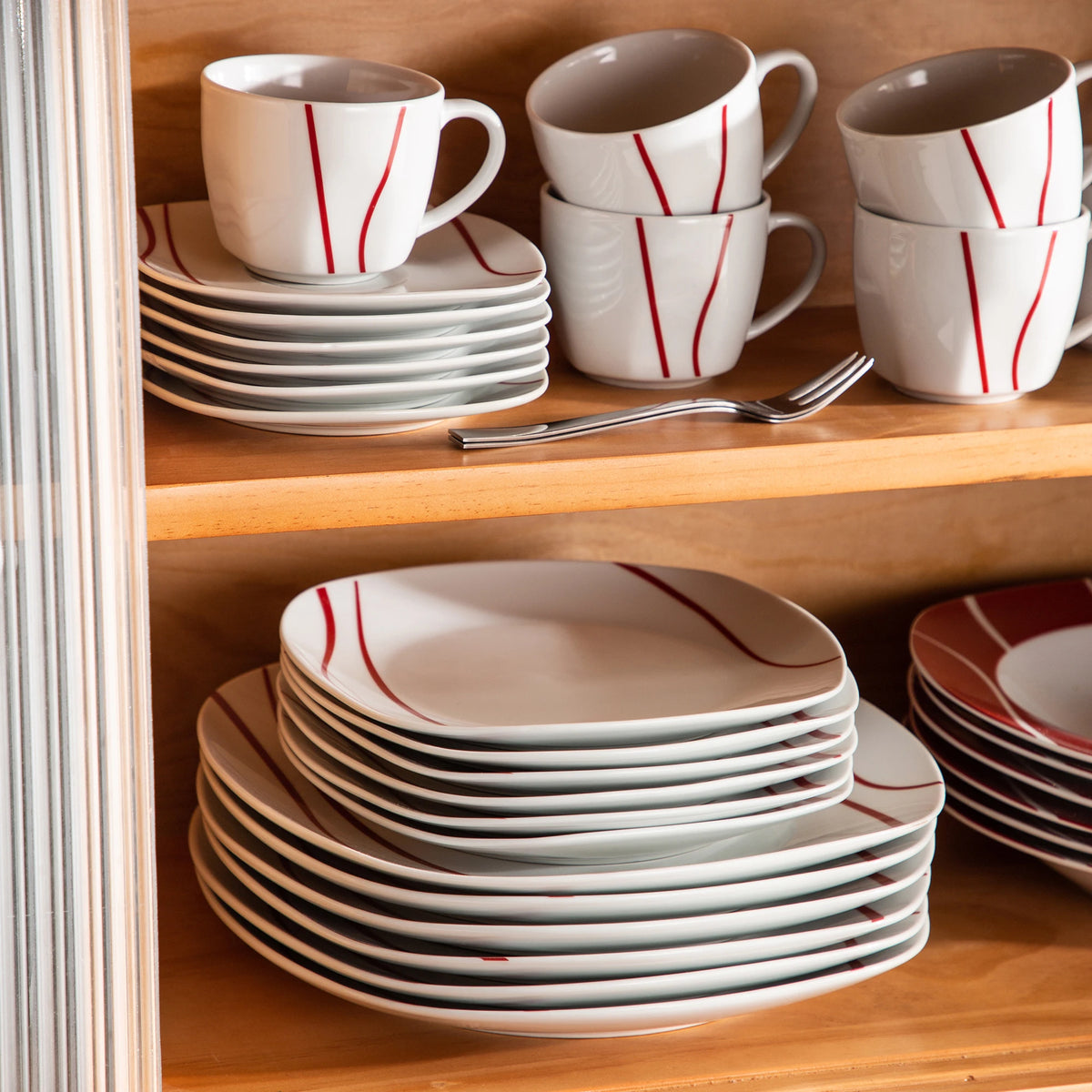 MALACASA Felisa Porcelain Dinnerware Set With Cups And Saucers